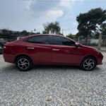 Toyota Yaris G Rojo 2022 - Imagen 6