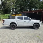 Mitsubishi l200 GLX 2022 4x4 - Imagen 6